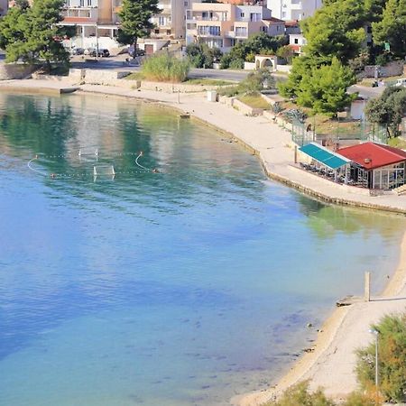 Apartmani Ines Marina Buitenkant foto