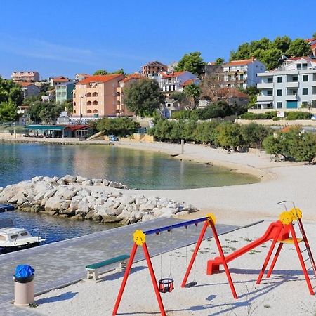 Apartmani Ines Marina Buitenkant foto
