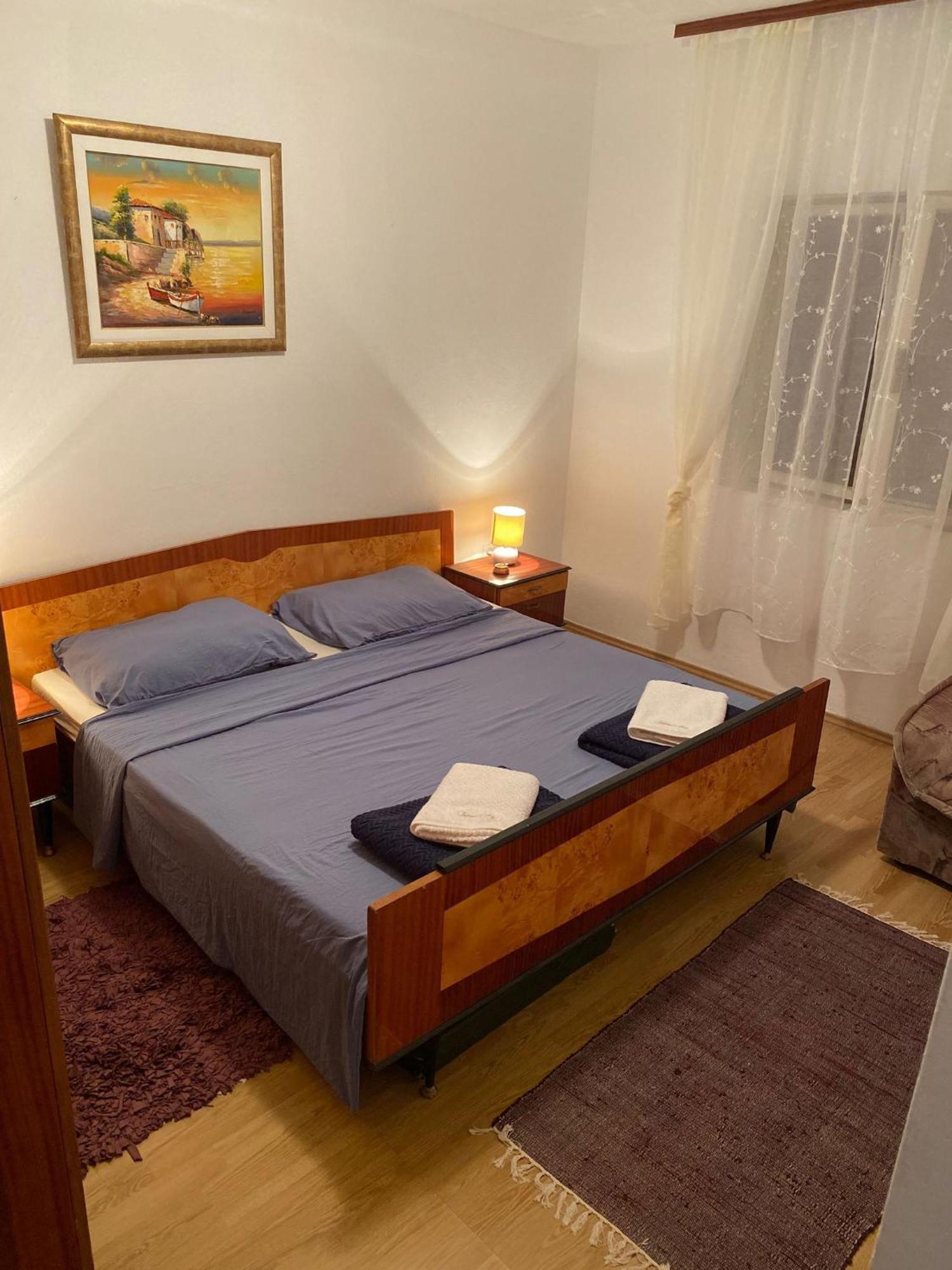 Apartmani Ines Marina Buitenkant foto